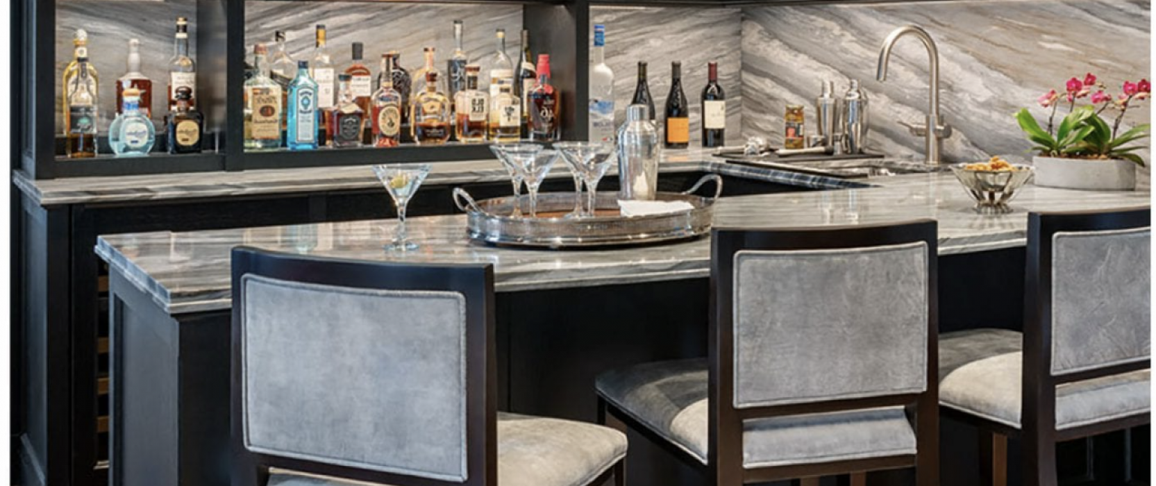 Wet Bar - Kotzen Interiors; Elite Media Solutions; Cambridgeport Construction, Catherine Truman 365体育官网客户端; Warren Patterson Photography